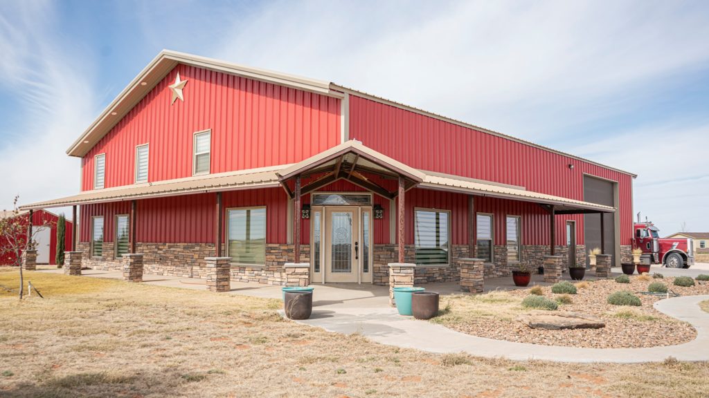 Rustic barndominium in Nevada